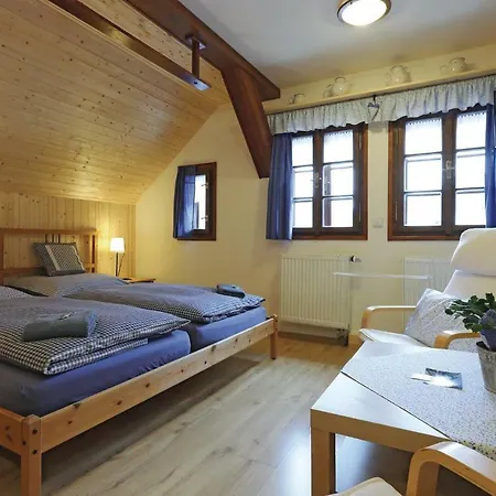 Six Bedroom Holiday In Horni Marsov 別荘