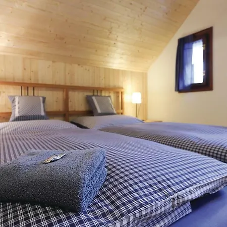 Six Bedroom Holiday In Horni Marsov